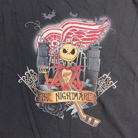 Red wings/nightmare before Xmas XL men's t shirt - Picture 1 of 7